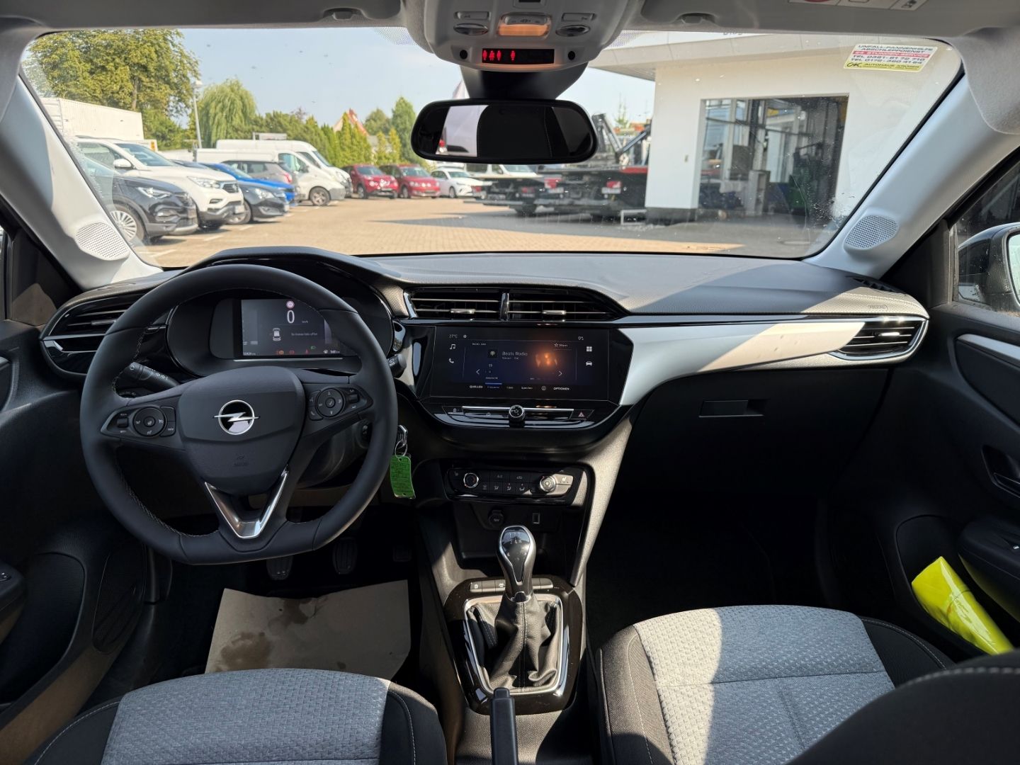Fahrzeugabbildung Opel Corsa F Edition mit SHZ+LHZ+Kamera