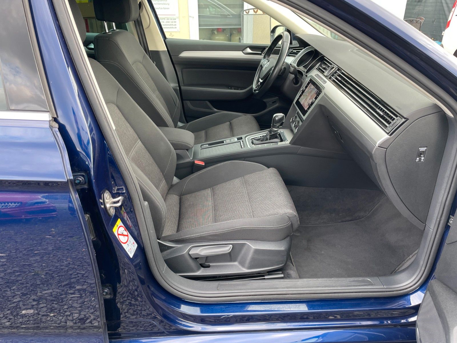 Fahrzeugabbildung Volkswagen Passat Variant 2.0 TDI Comfortline DSG Navi ACC