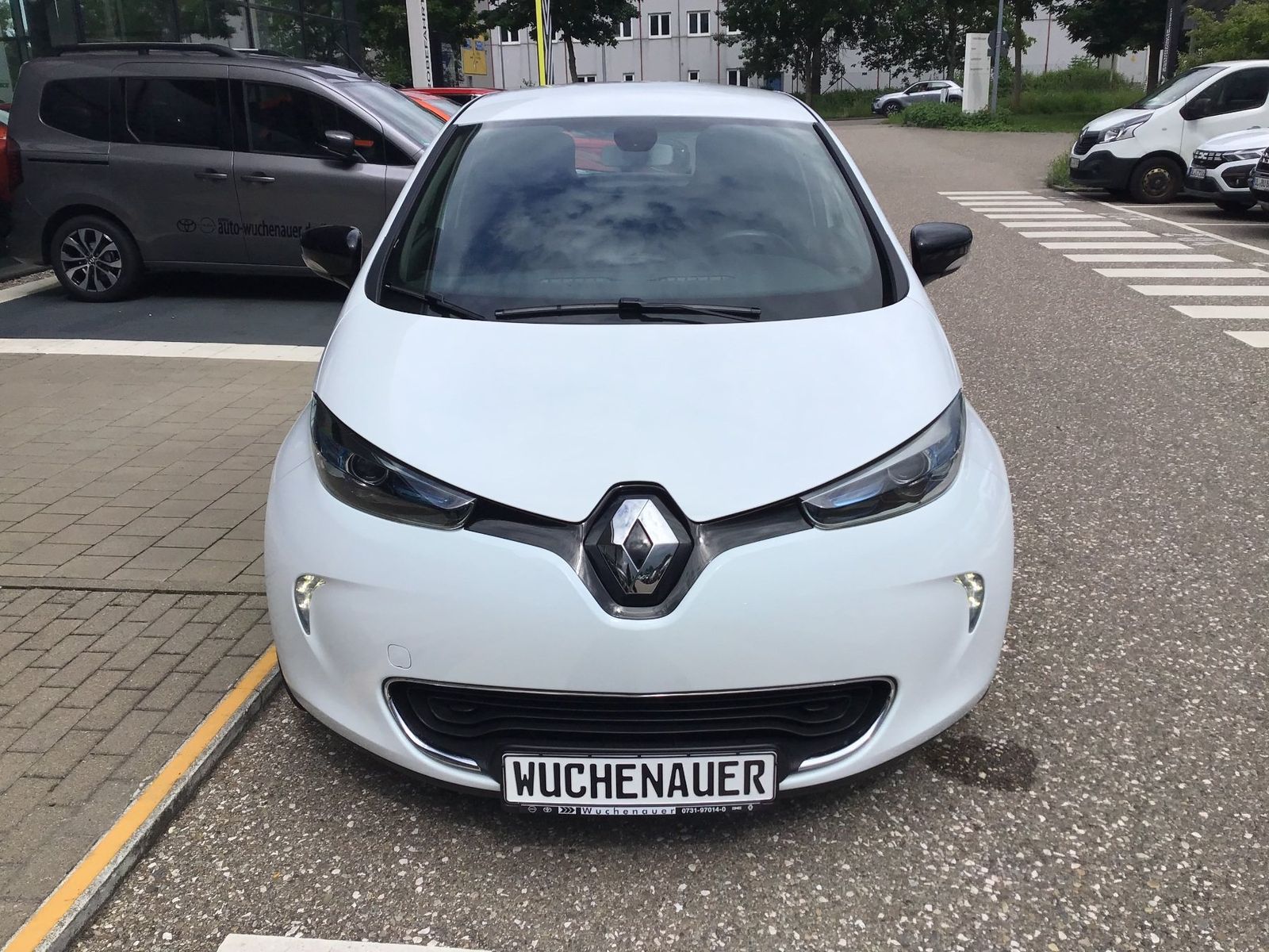 Fahrzeugabbildung Renault ZOE LIFE zzgl. BATTERIE-MIETE/SHZ/BOSE/