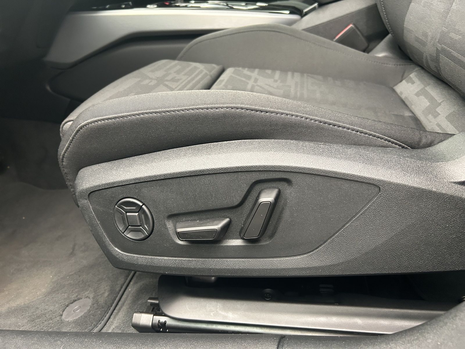 Audi A6 - Bild 20