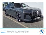 BMW 740d xDrive M Sportpaket Standhzg SkyLounge 21" - BMW 740 Jahreswagen