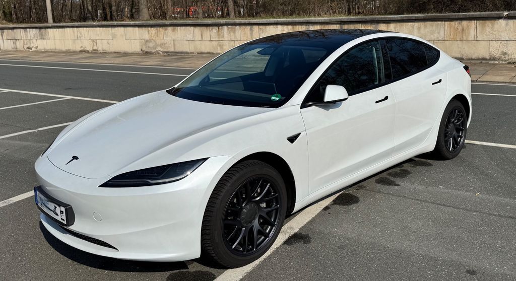 Image of Tesla Model 3