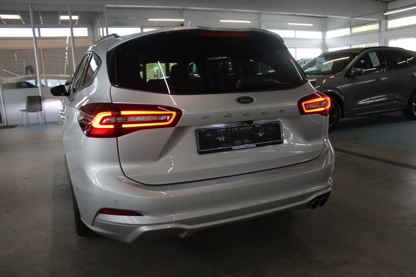 Fahrzeugabbildung Ford Focus ST-Line X Aut. LED ACC HUD WinterP el.Heck