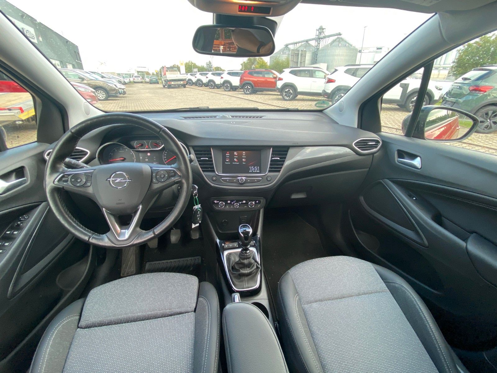 Fahrzeugabbildung Opel Crossland Elegance Klimaaut. Kamera PDC