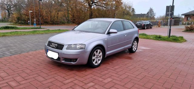 Audi AUDI A3 1.6 8P WAHLW AUDI S3 TÜV HU NEU *K...