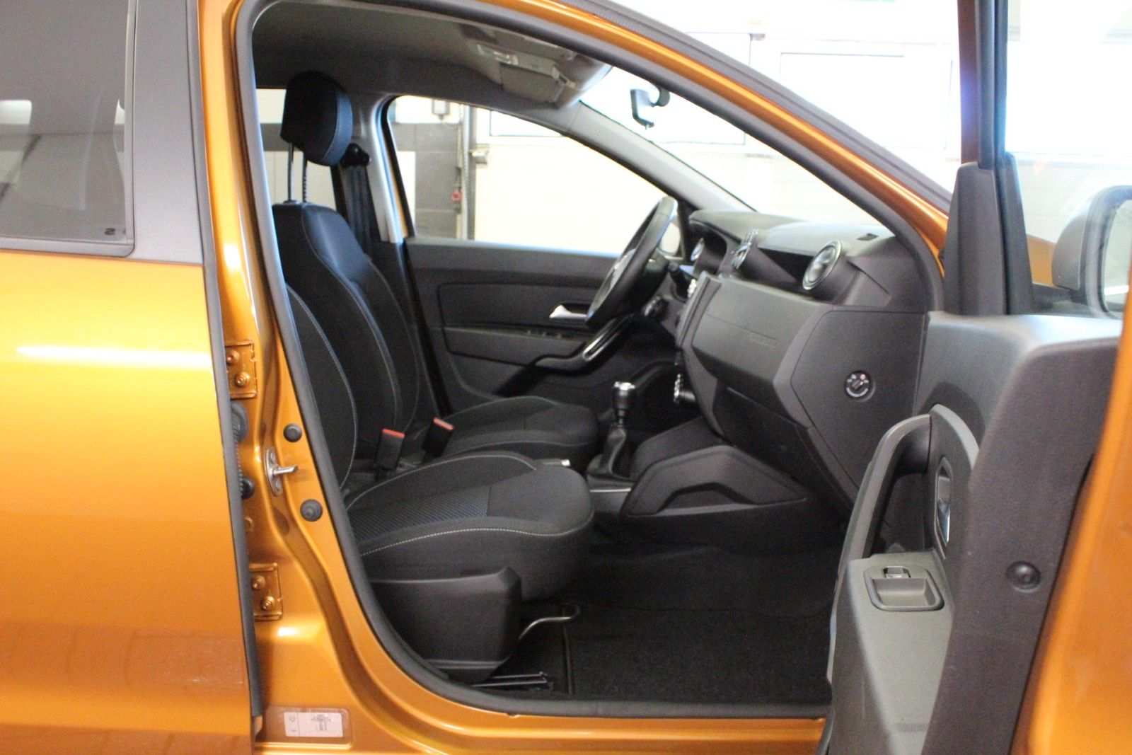 Fahrzeugabbildung Dacia Duster TCe 100 ECO-G LPG Comfort*Allwetter