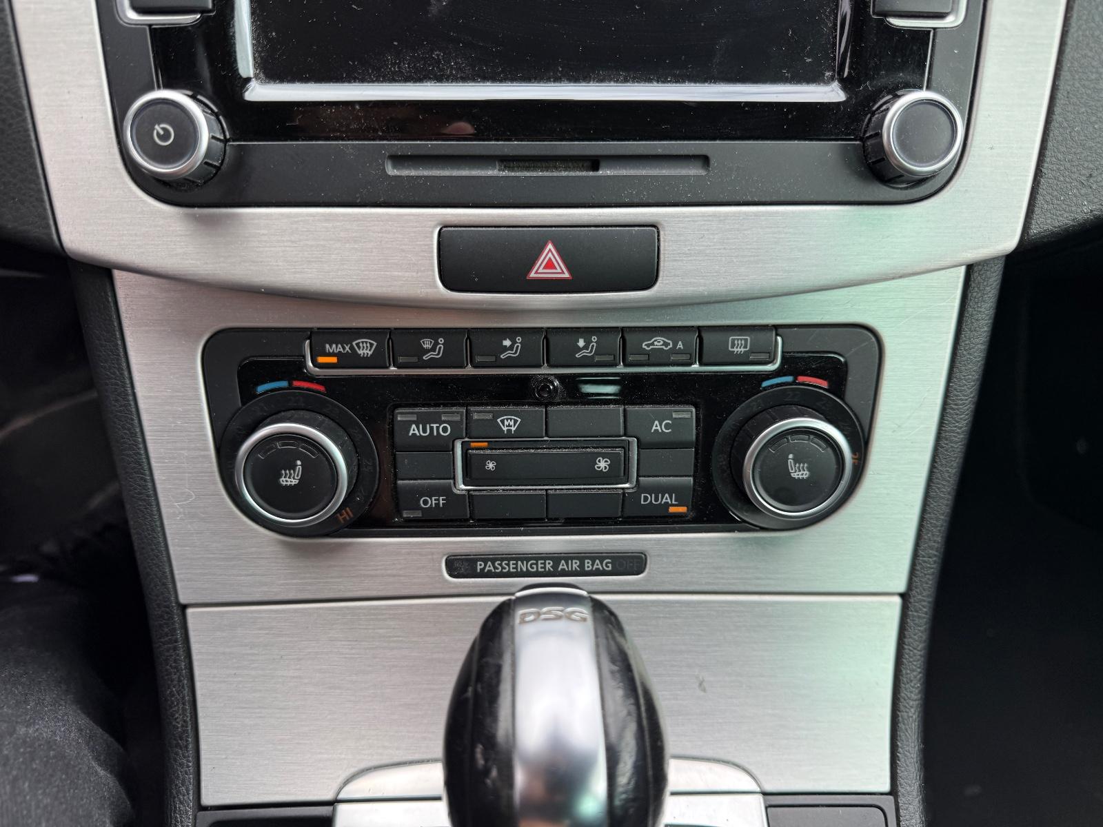 Volkswagen Passat 2011 — photo 13