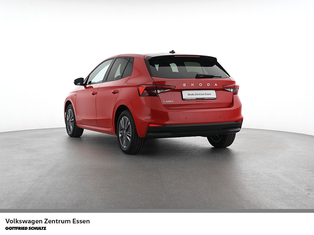 Skoda Fabia Tour TSI LED R-Kamera Sitzhzg PDC imagem 2