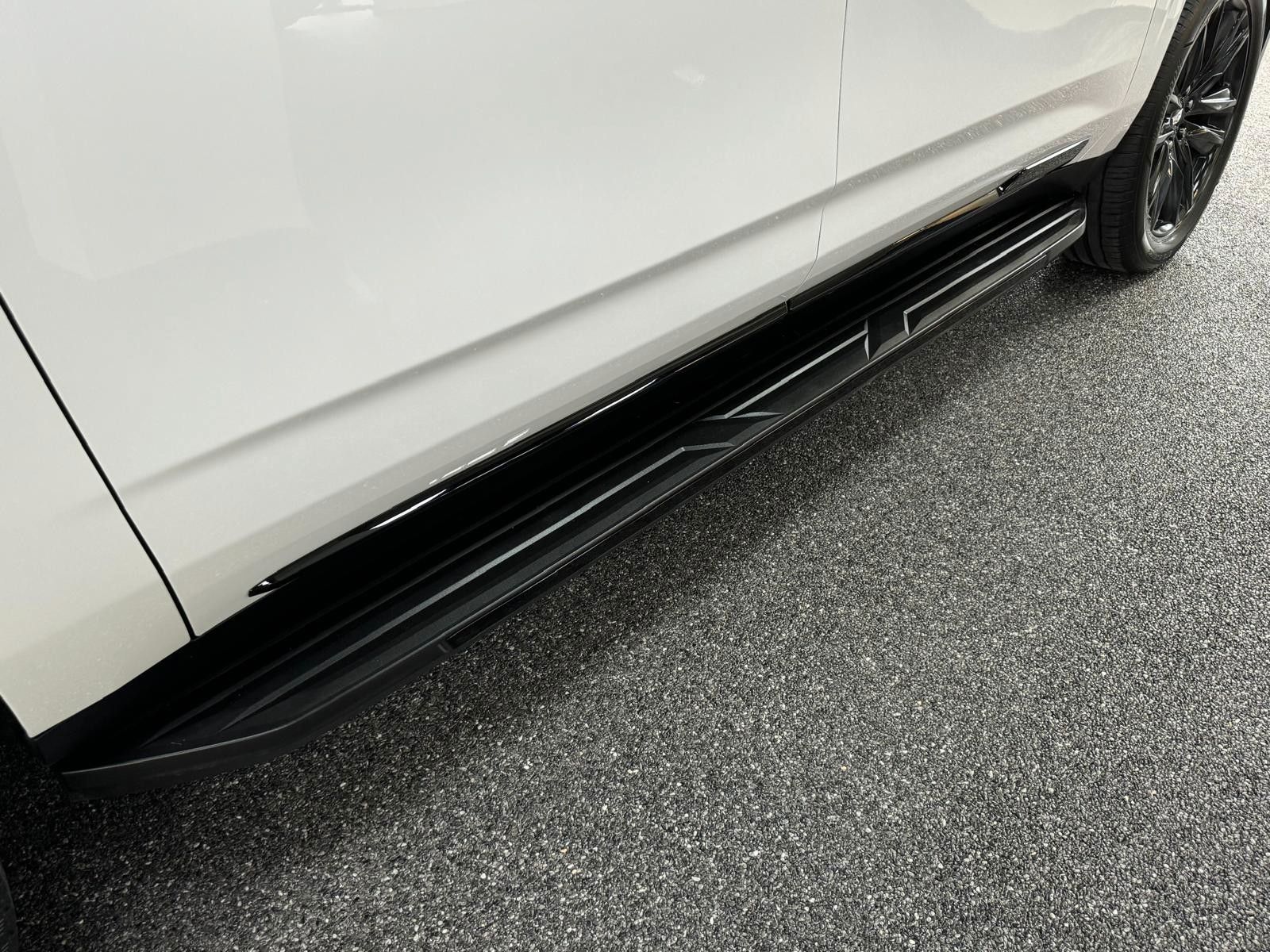 Fahrzeugabbildung Cadillac ESCALADE ESV SPORT 6.2 V8