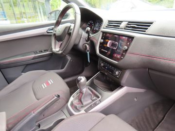 Fotografie des Seat Arona FR 6-G 81kw AHK Navi Climatronic ALU `18