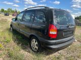 Opel Zafira 2.0 DTI 16V Comfort/7 Sitze - Opel Zafira aus 2002