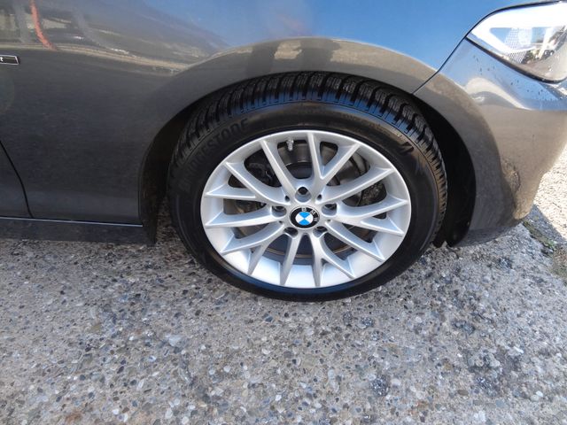 Fahrzeugabbildung BMW 218i Cabrio/Sport-Line/1.Hd/64TKM/SitzH/PDC/