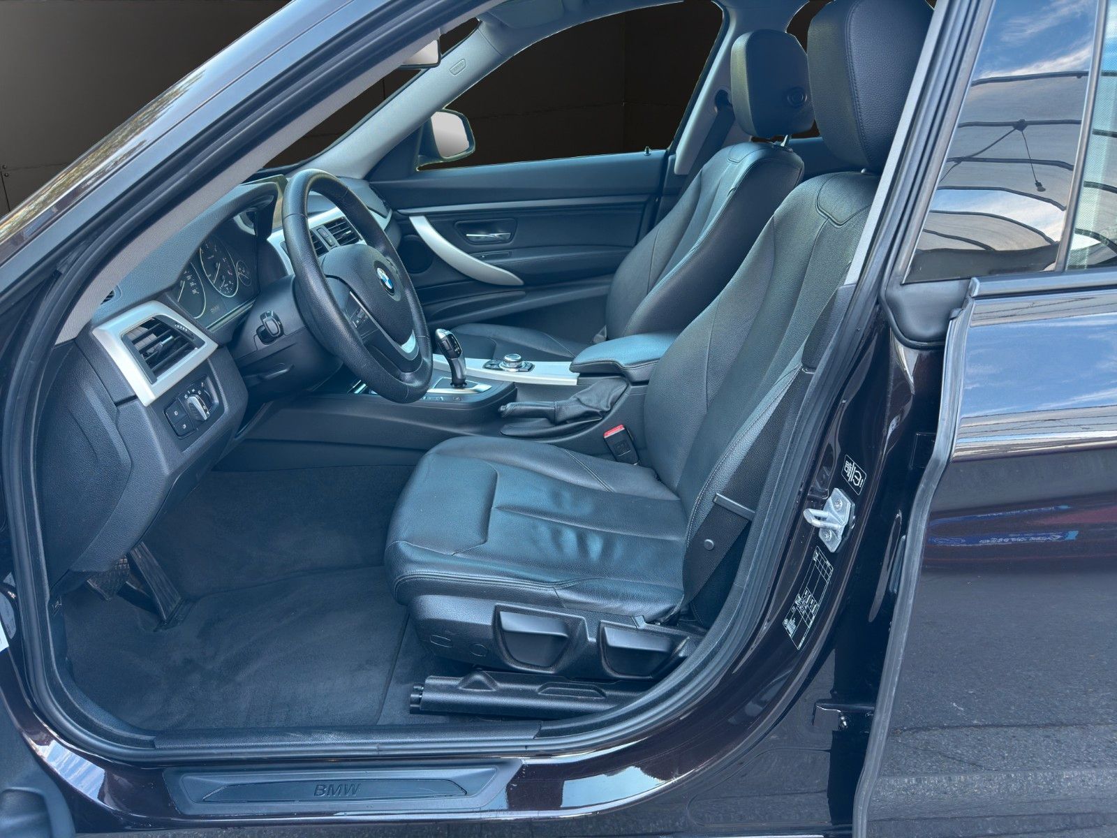 Fahrzeugabbildung BMW 318 d Gran Turismo Automatik/Klimaaut./Leder+Shz