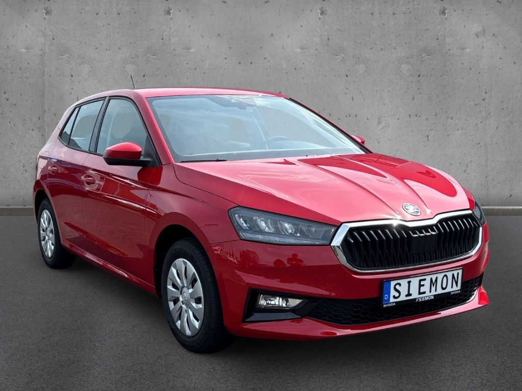 Fahrzeugabbildung SKODA Fabia ESSENCE 1.0 Apple CarPlay Kinders. Vorb.