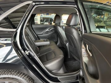 Hyundai i30 Premium *LED*Navi*Spurhalteass*