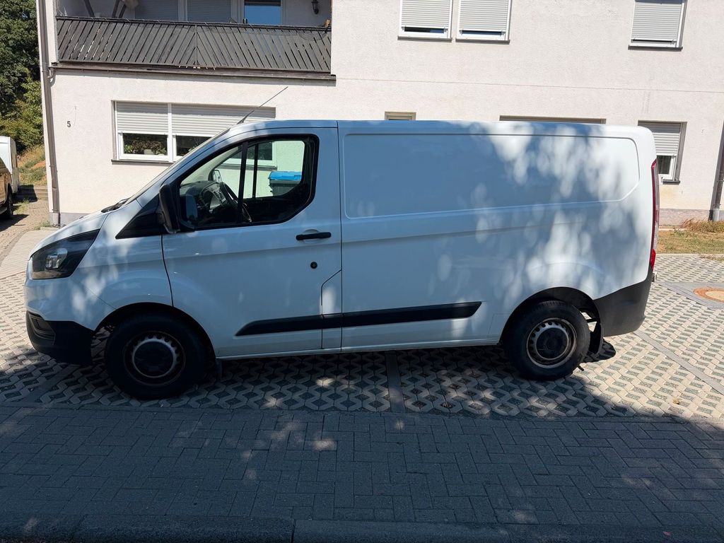 Image of Ford Transit Custom