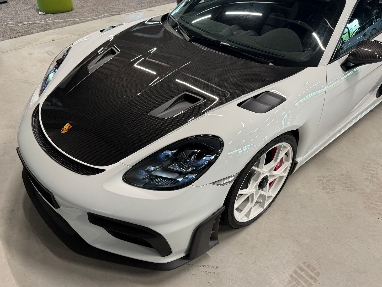 Fahrzeugabbildung Porsche 718 GT4 RS-Weissach-Clubsport-Lift-LED-Kam.-90 L