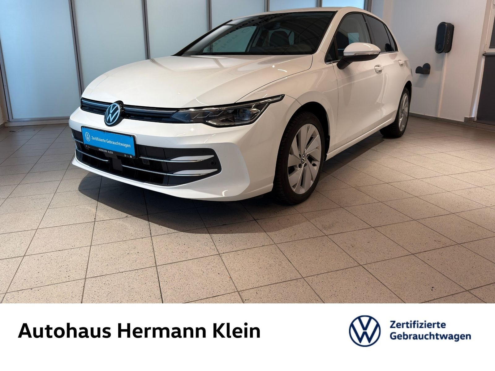 Volkswagen Golf VIII 1.5 TSI Style foto 1