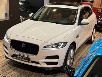 Jaguar F-Pace - 12