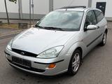 Ford Focus 1.8 Futura² TÜV BIS 01/2028 / SCHIEBEDACH - Ford Focus: Futura