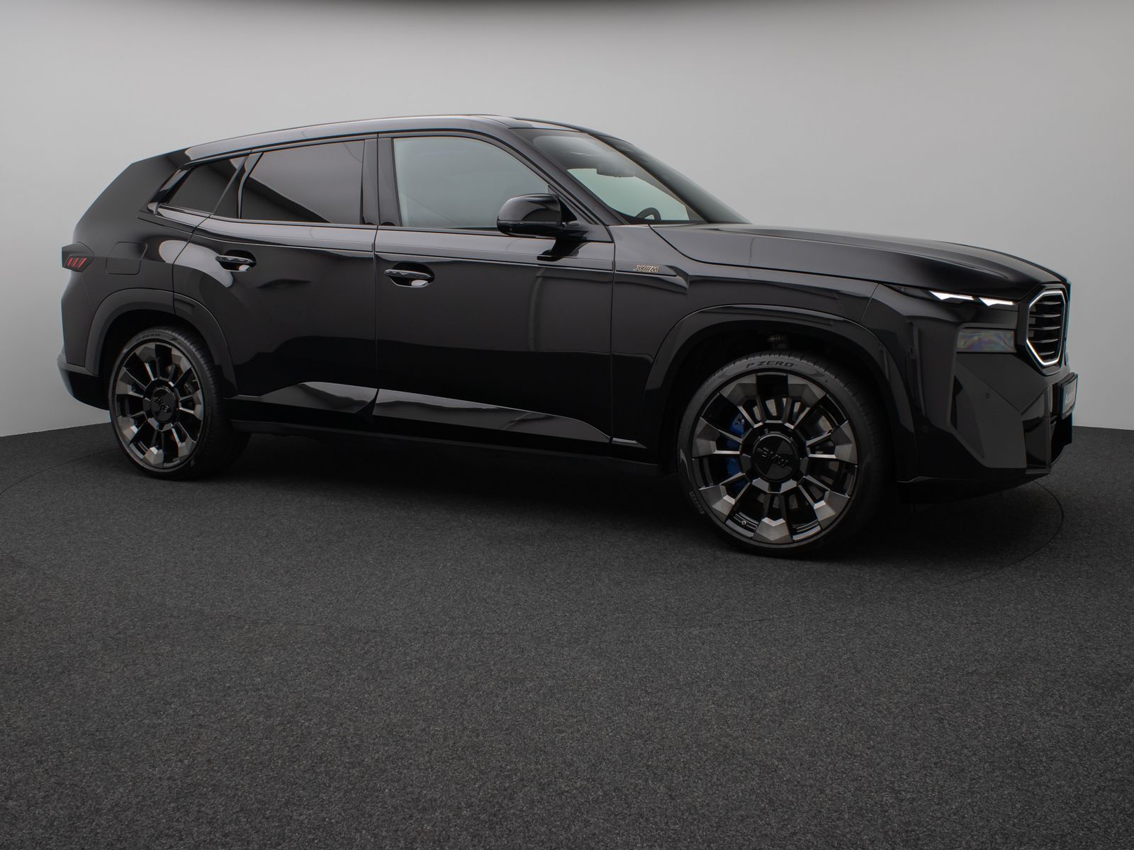 Fahrzeugabbildung BMW XM 360° HUD DAB B&W Massage SoftCl AHK 23Zoll