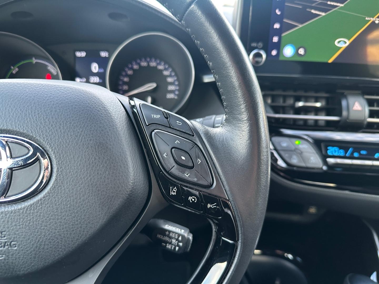 Toyota C-HR 2.0 Hybrid Team D *LED*ACC*CarPlay*CAM*SHZ*