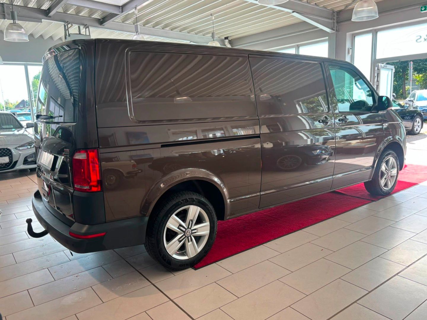 Volkswagen T6 Transporter Kasten lang 4Motion*AHK*Standheiz foto 4