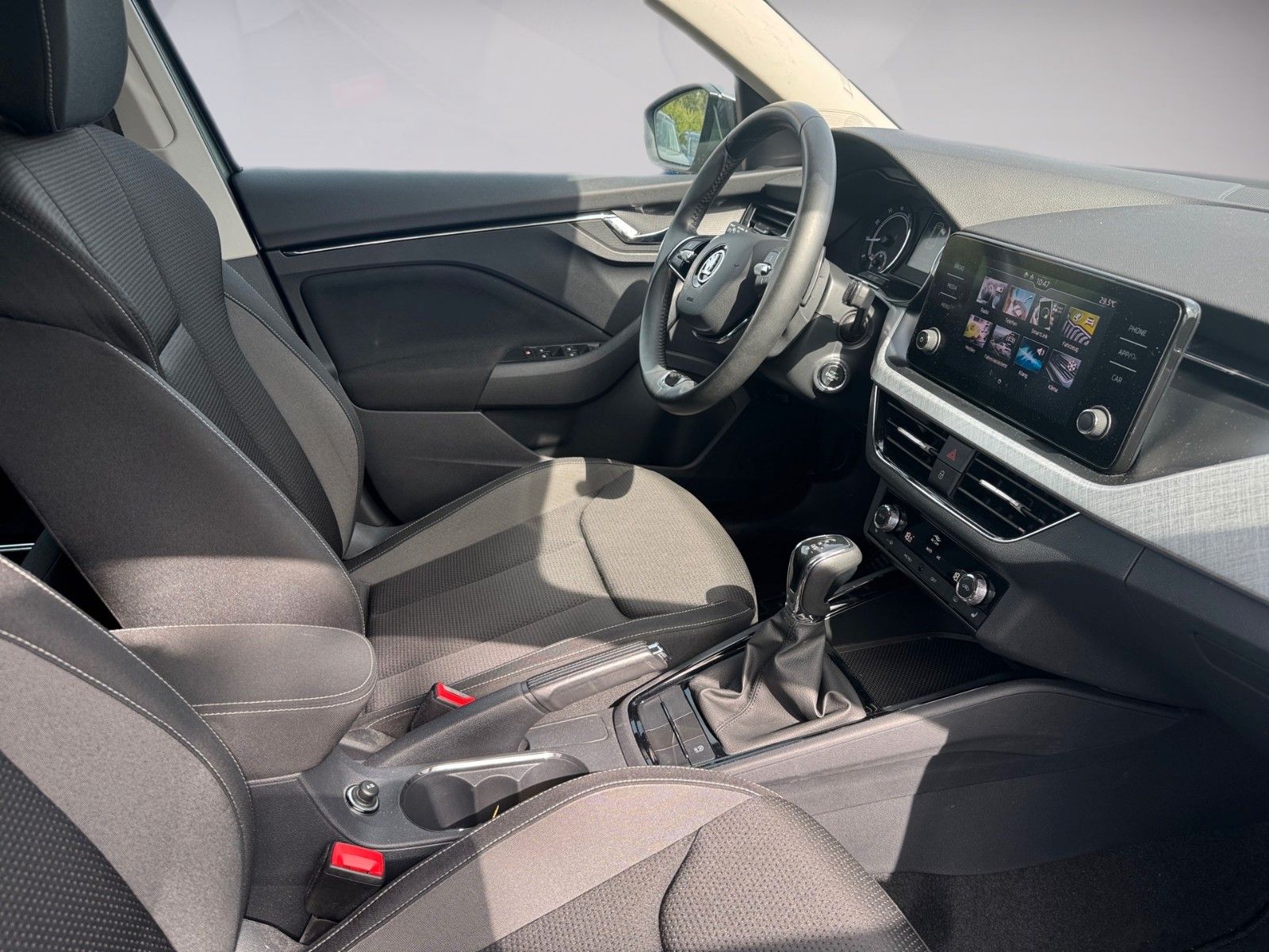 Fahrzeugabbildung SKODA Kamiq Tour 1.5 TSI