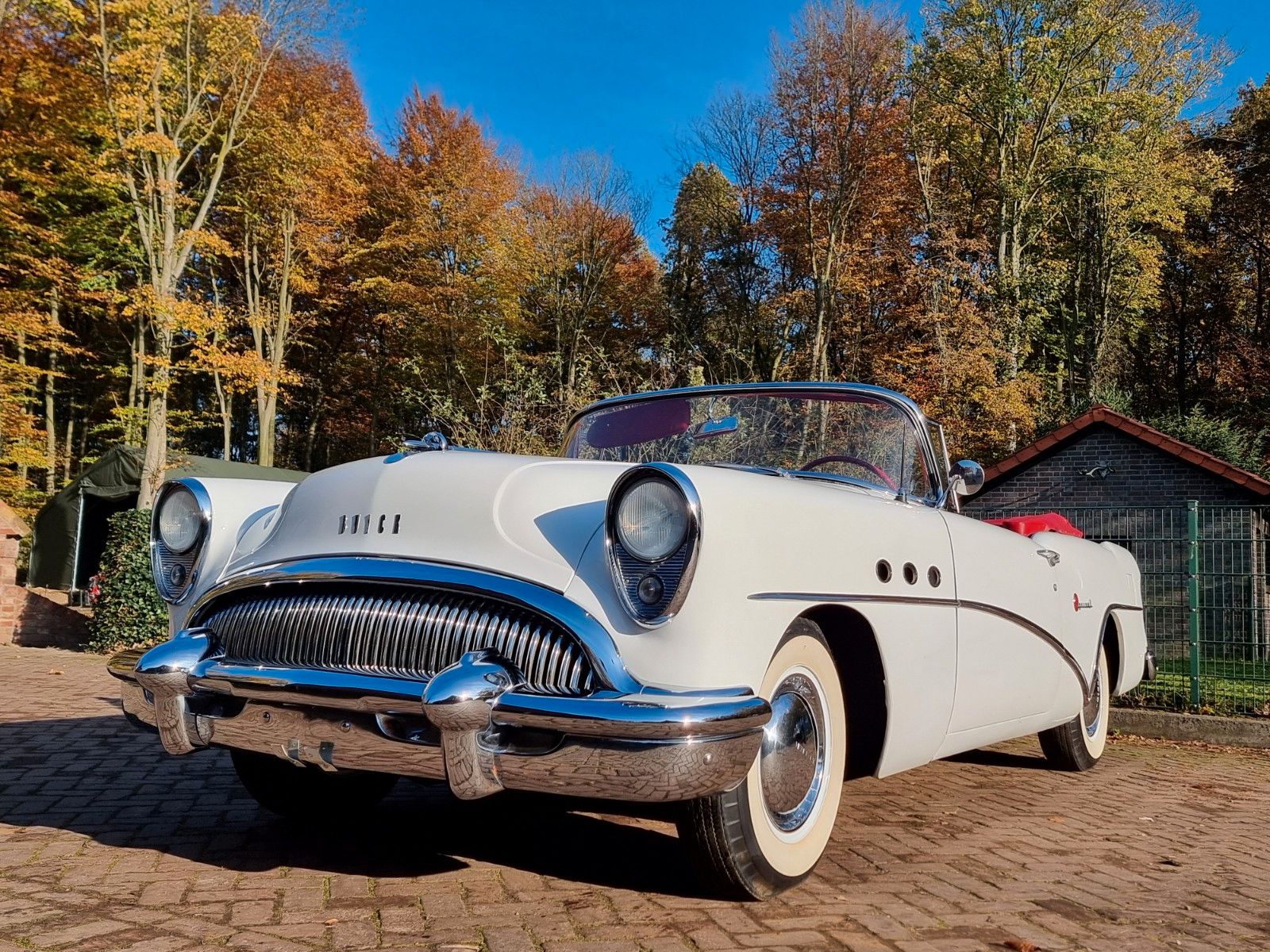 Fahrzeugabbildung Buick Special Deluxe Convertible im 1A Sammlerzustand