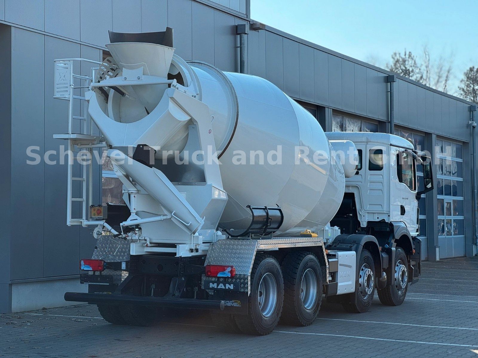 Fahrzeugabbildung MAN TGS 32.440 BB 8x4 Betonmischer EML 9