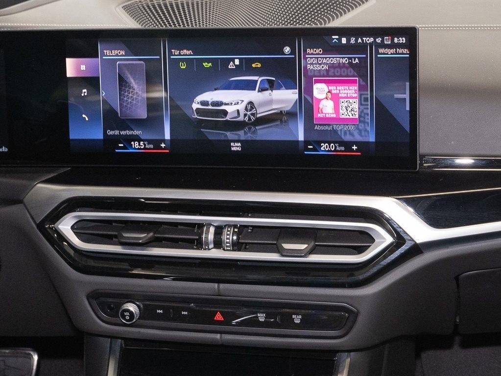 BMW M340i xDrive Touring M Sport HUD PANO ACC AHK