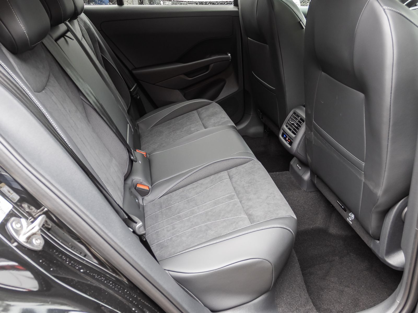 Volkswagen T-Roc - Bild 24