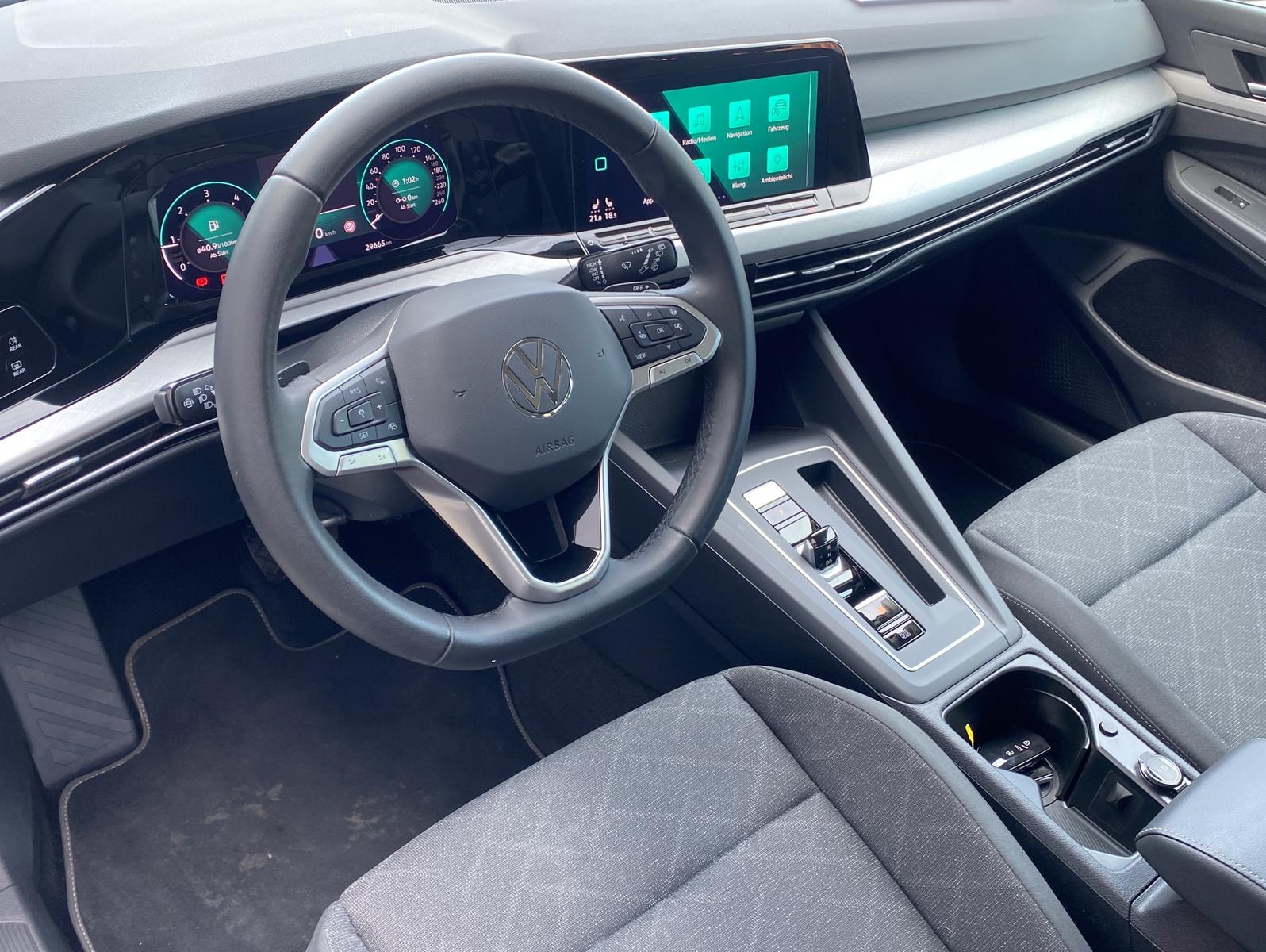 Volkswagen Golf Variant 2.0 TDI DSG Life*LED+*Navi*ACC*KeyG