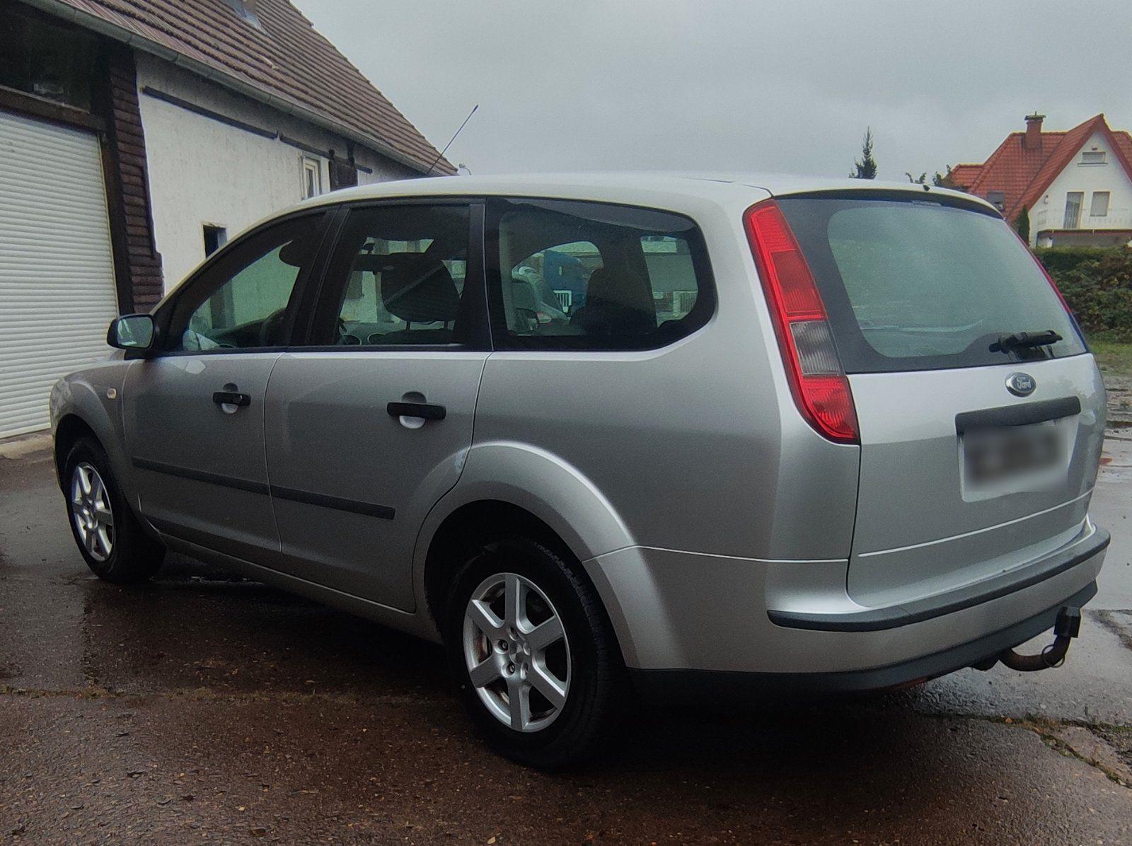 Ford Focus 2005 — engine 101 HP (74kW)