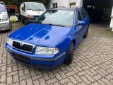 Skoda Octavia Combi 2.0 Ambiente Ambiente - Skoda Octavia aus 2000: Kombi