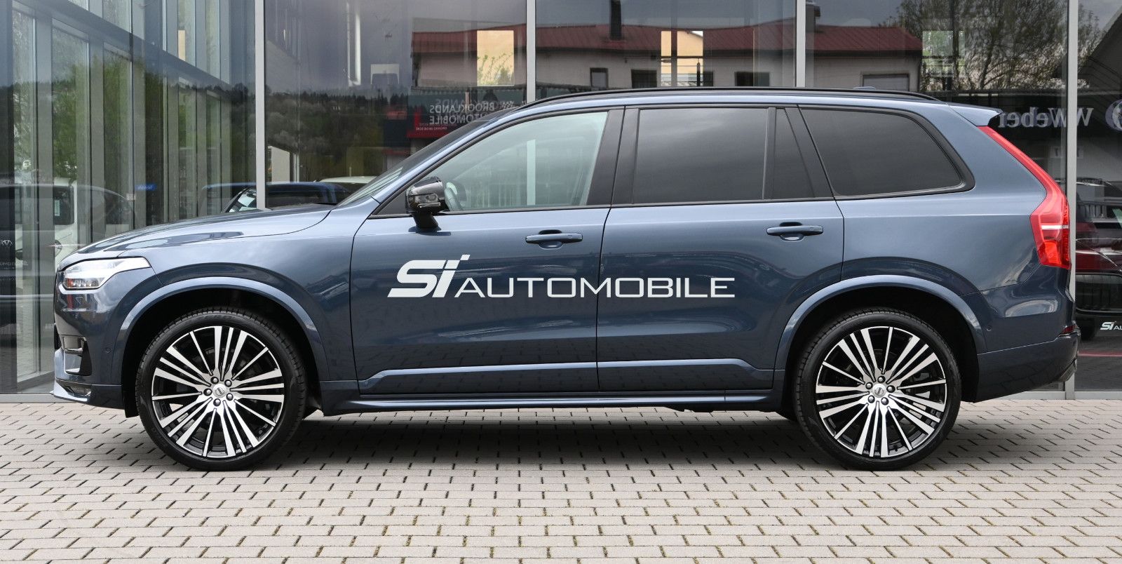 Fahrzeugabbildung Volvo XC90 B5 D AWD R-Design °AHK°STANDHEIZ°PANO°22"°