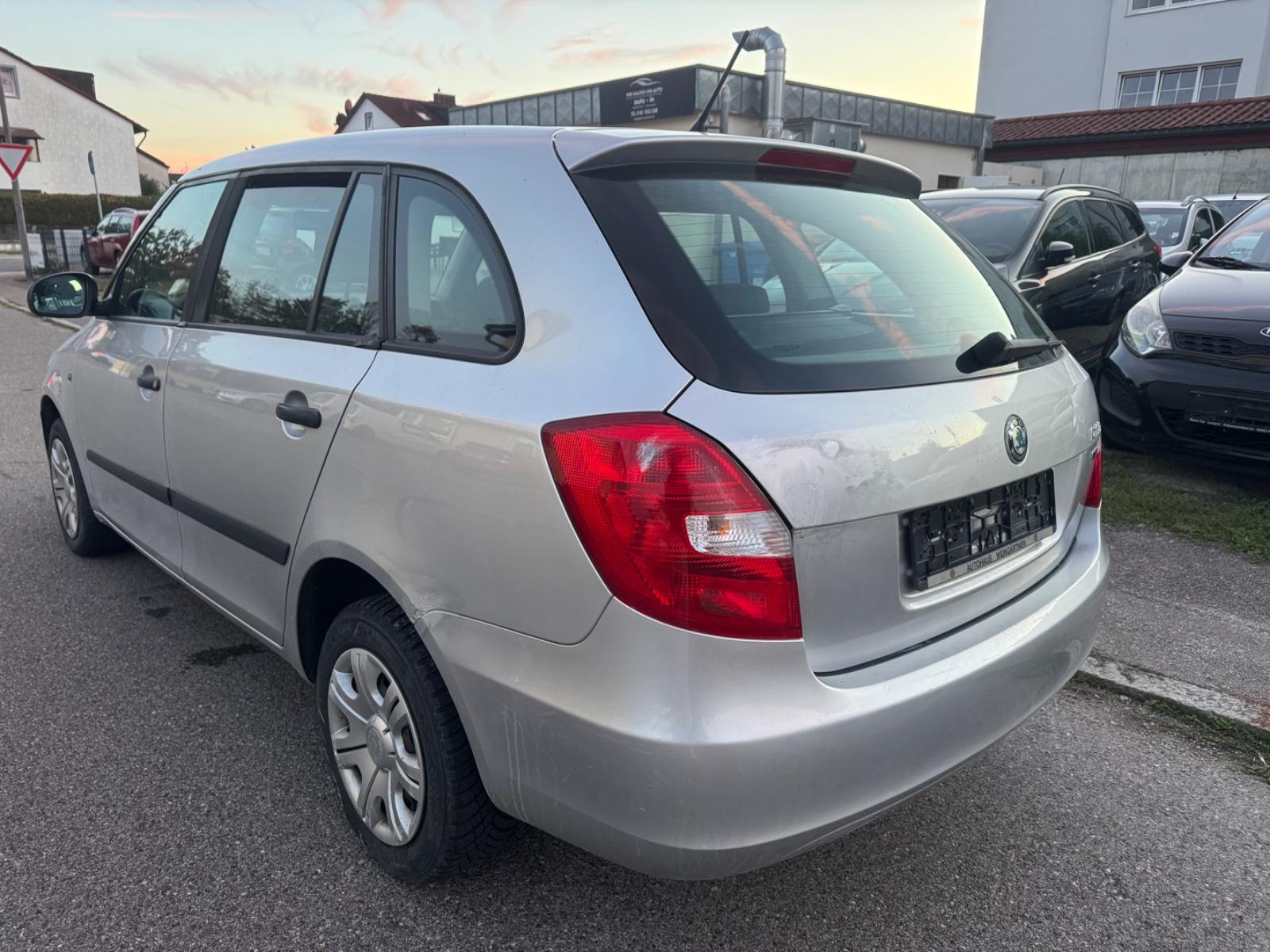Skoda Fabia 2011 — photo 5