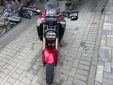 Honda CB125R - BJ 2023 - LED - TOP Zustand - CandyRED - HONDA CB 125 T