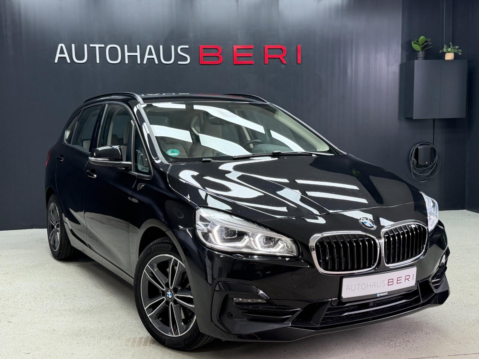 BMW 220 2 Active Tourer 220 d xDrive Sport Line M*