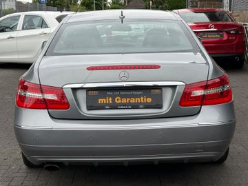 Mercedes E 200 - 6