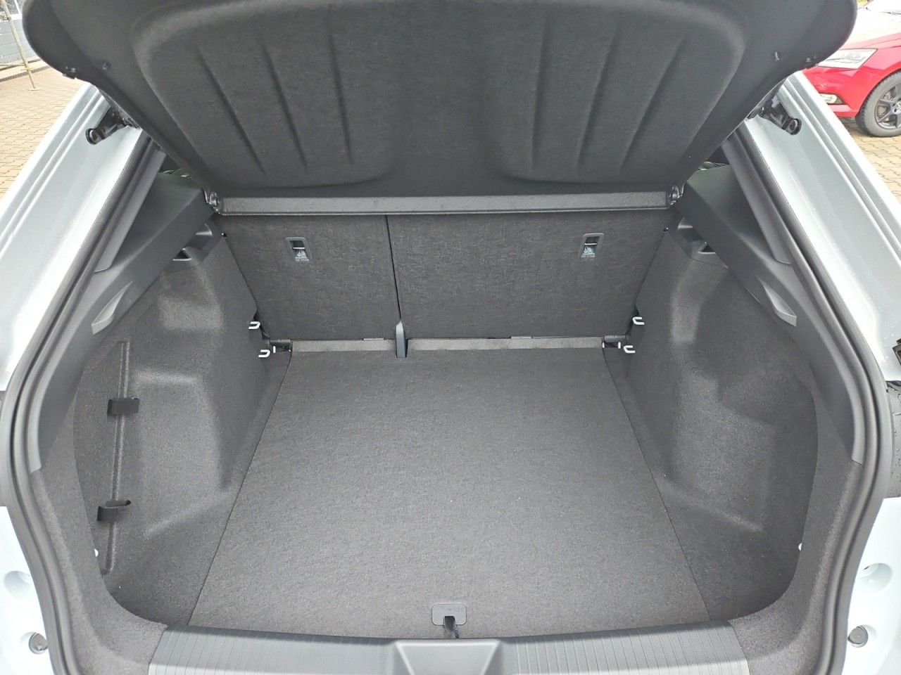 Fahrzeugabbildung CUPRA Tavascan 210 KW AHK/WÄRMEPUMPE/MATRIX/NAVI