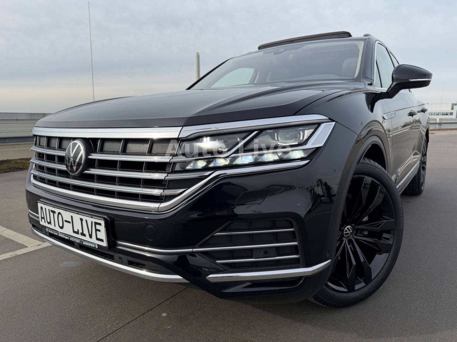 VW Touareg 3.0 TDI*Atmosphere*PAN*MATR*LUFT*360*VOL