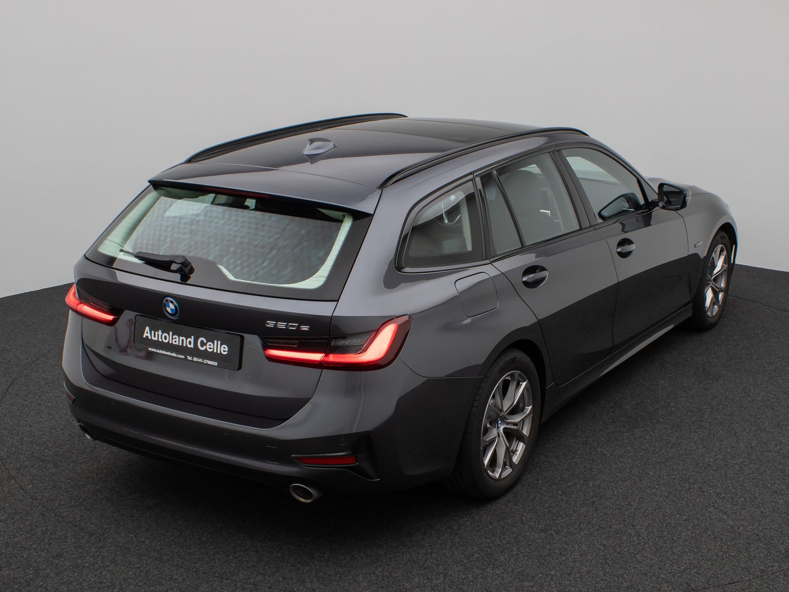 Fahrzeugabbildung BMW 320e Sport Line Panorama DAB CockPitPr PDC Alarm