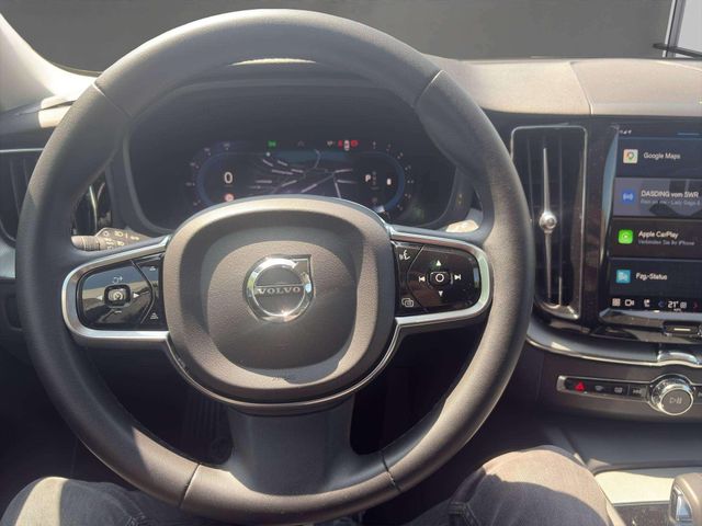 Volvo XC60 Plus Dark 2WD
