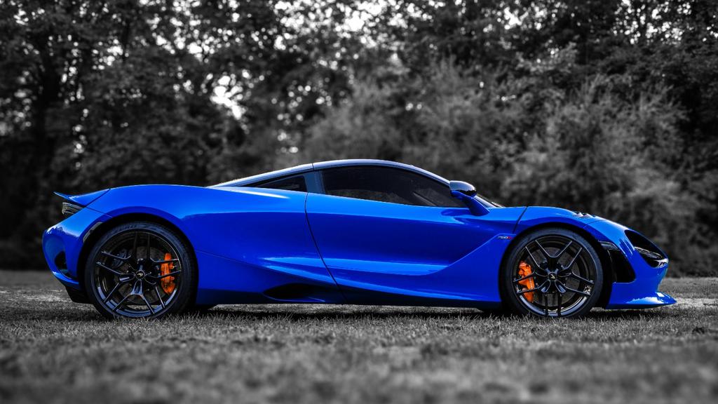 McLaren 750S Coupé MSO Paris Blue | Vehicle Lift | MwSt.