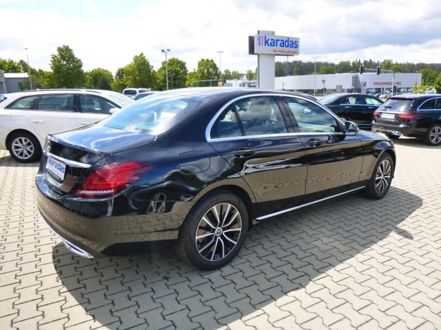 Fahrzeugabbildung Mercedes-Benz C 200 d Lim >NAVI/LED-Licht/SHZ/Parkassist/PDC<