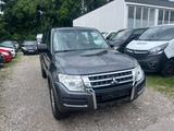 Mitsubishi PAJERO 3.2 DI-D BASIS-KLIMATRONIC-EURO 6-1 HAND - Mitsubishi Pajero: 6.3