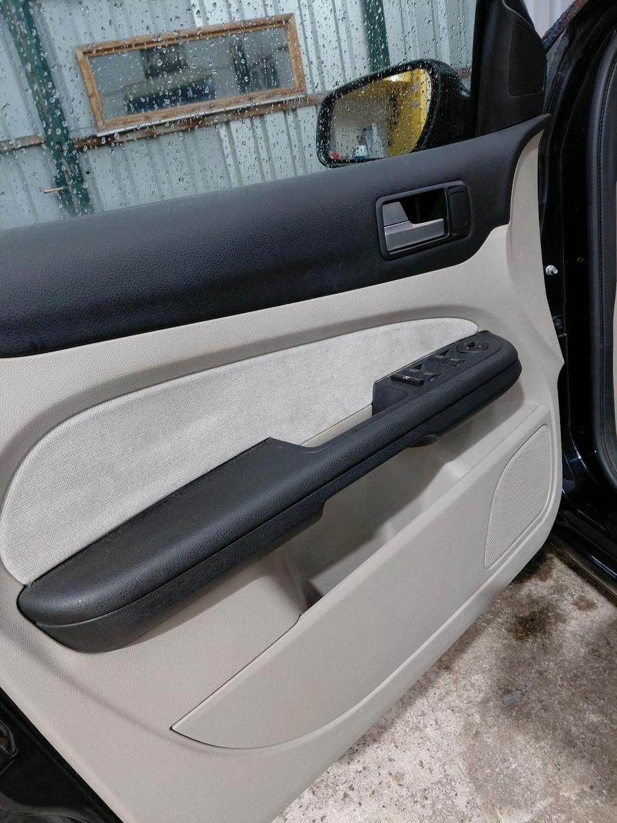 Ford Focus 2006 — photo 14