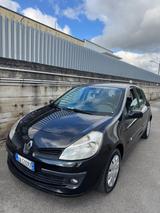 Renault Clio Storia 1.5 dCi 65CV 5 porte Dynamiq - Renault Clio aus 2006 mit Diesel-Antrieb