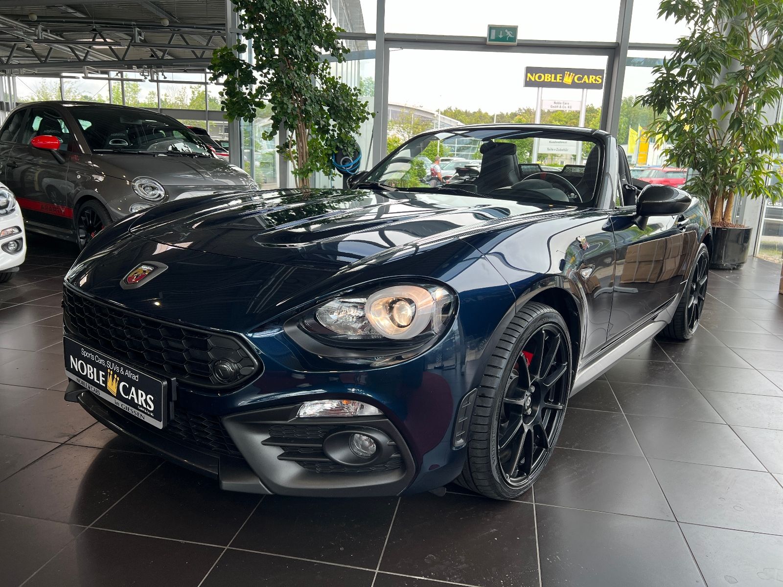 Fahrzeugabbildung Abarth 124 Spider Turismo BOSE NAVI LEDER